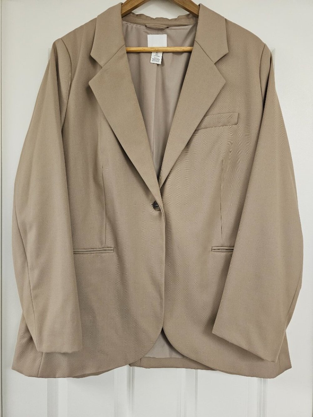H&M Women's Tailored Blazer, one-button closure, Beige, size Large